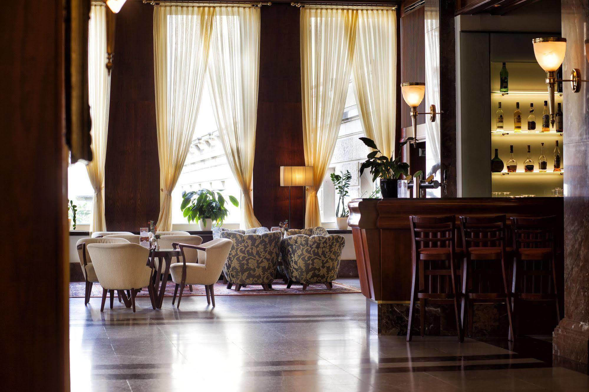 Hotel Grand International - Czech Leading 4*